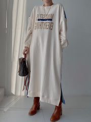oversized sweatshirt dress with text print – Faeiqa
