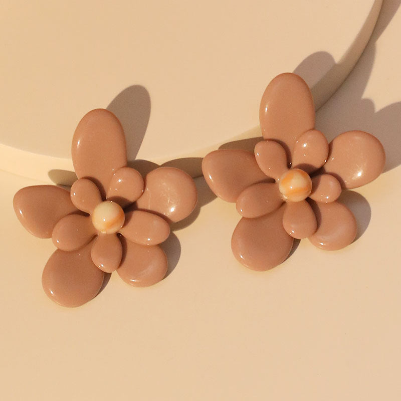glossy flower stud earring in pastel bloom – MAIA