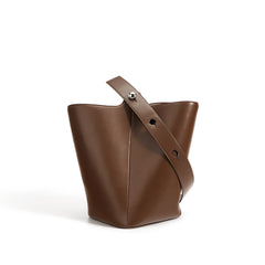 structured bucket bag with wide strap detail – MAIZA
