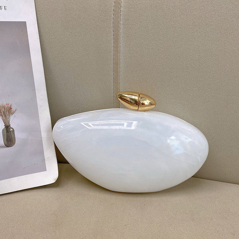 Rounded clutch with gold clasp - Osdi