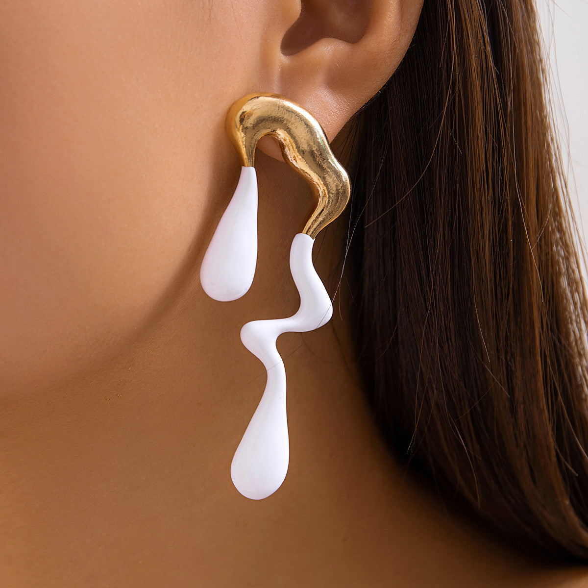 Asymmetric melted metal drop earrings - Nandi