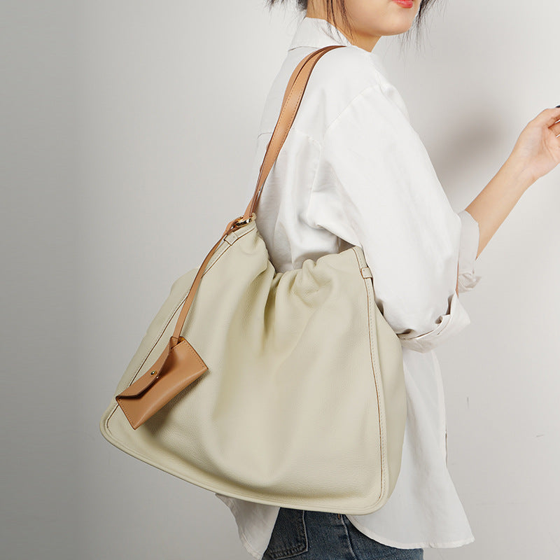 slouchy tote bag with contrast card holder – BREEZE