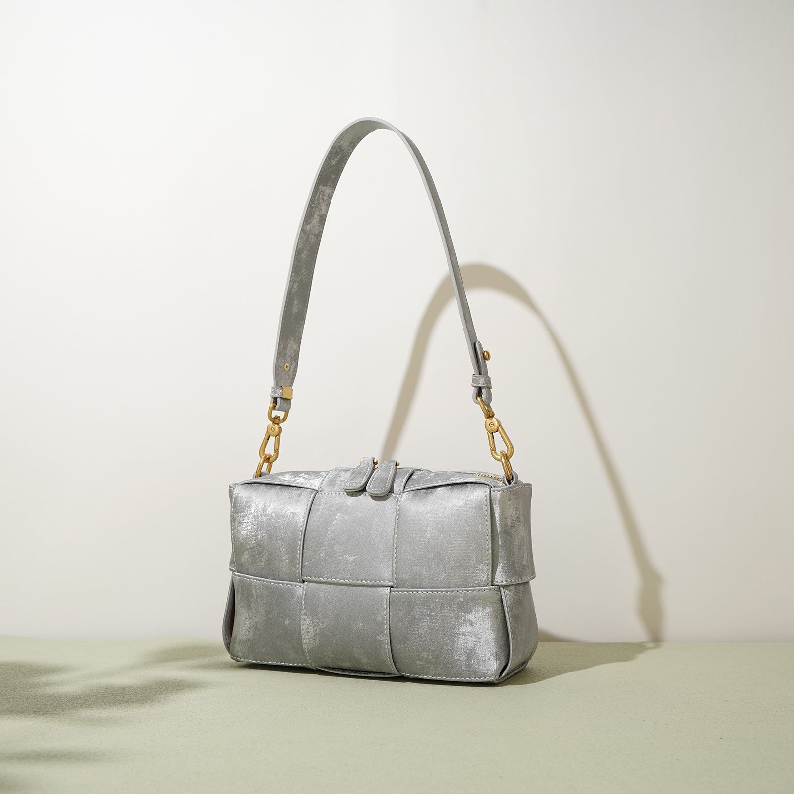 metallic patchwork shoulder bag with gold hardware – STELLA