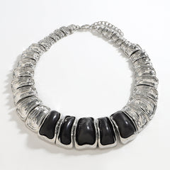 chunky textured collar necklace with brown resin stones – ZARIA