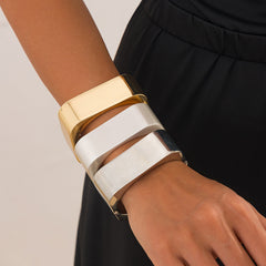 wide sculpted cuff bracelet in high-shine gold – ARDON