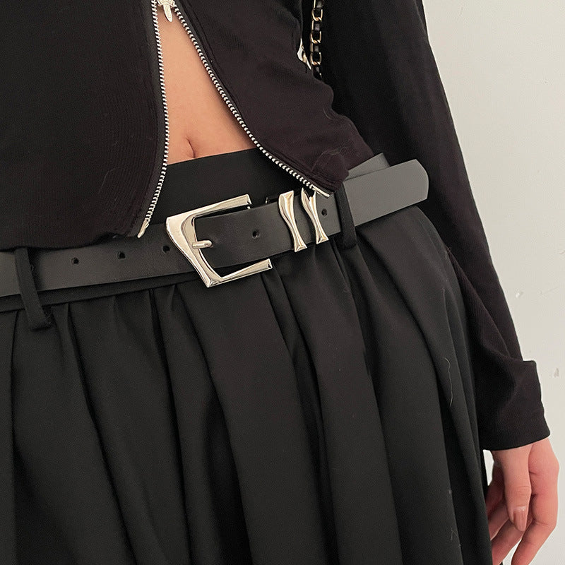 Women's belt with a distinctive design - ERLEN