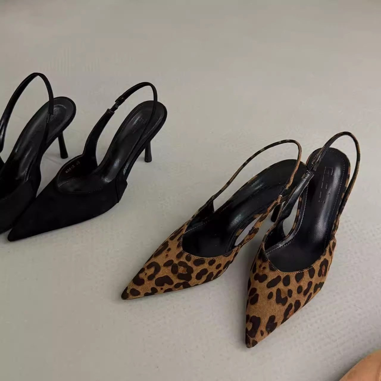 Pointed Toe Pumps - Sadra