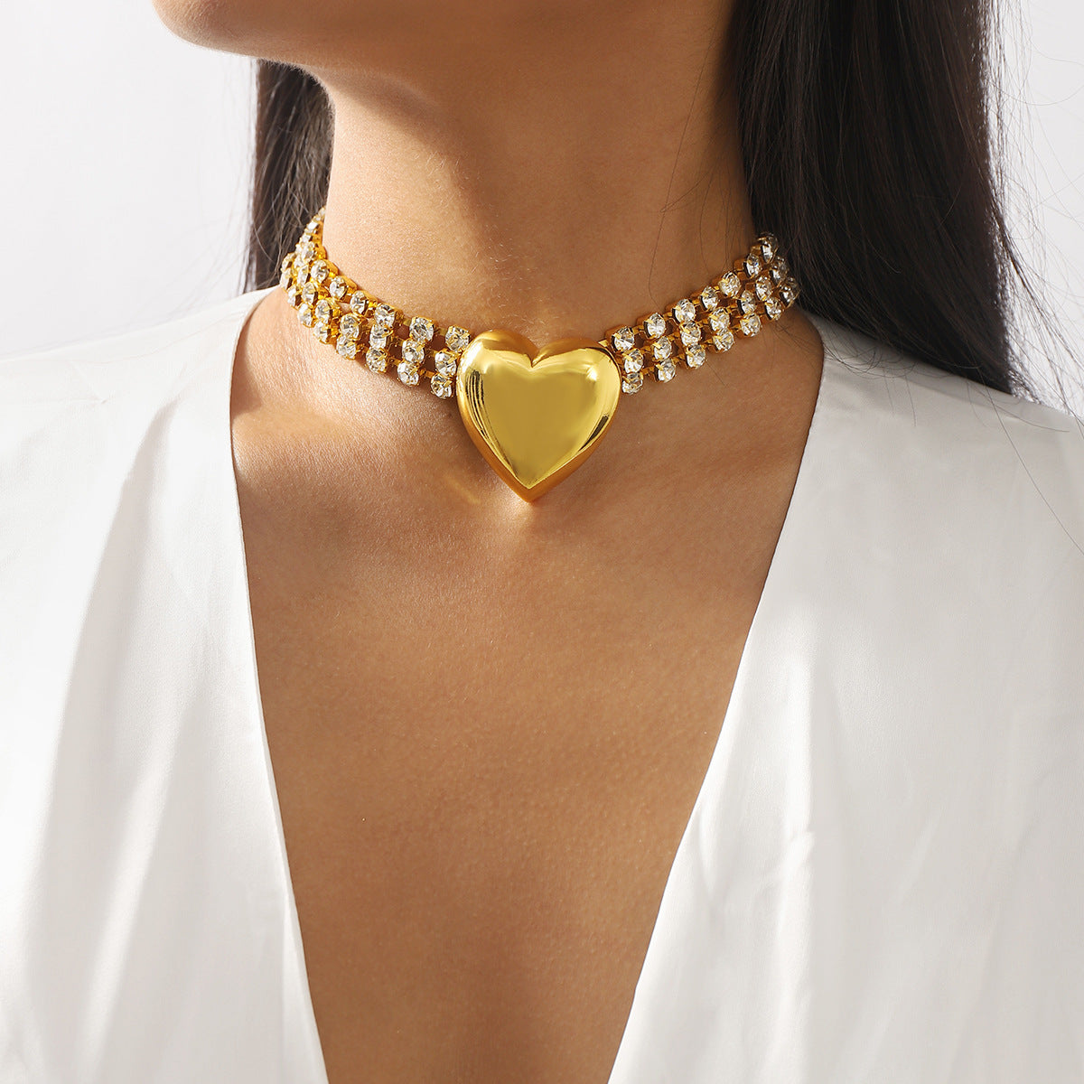 Rhinestone chain bracelet with metallic heart charm – Ringu