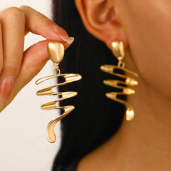 Spiral-cut drop earrings in polished gold-tone metal - Nawly