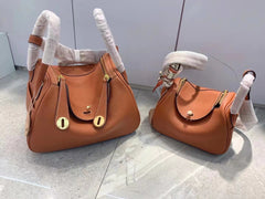 top-handle flap bag with soft grain leather finish - LÉTA