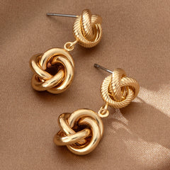 Double knot drop earring with twisted rope detail – Nurti