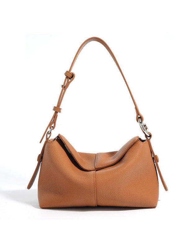 slouchy crescent shoulder bag in grained leather - NARPA
