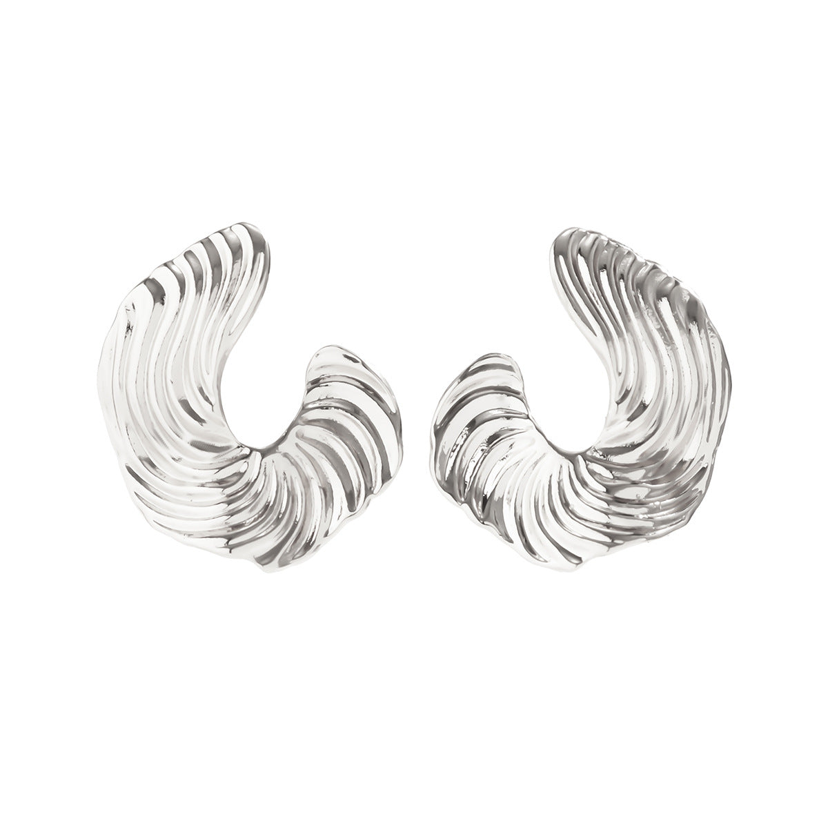 sculpted wave hoop earrings in polished gold – MARINA