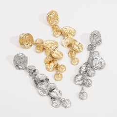 Textured cascading coin drop earring with molten finish – Ardinu