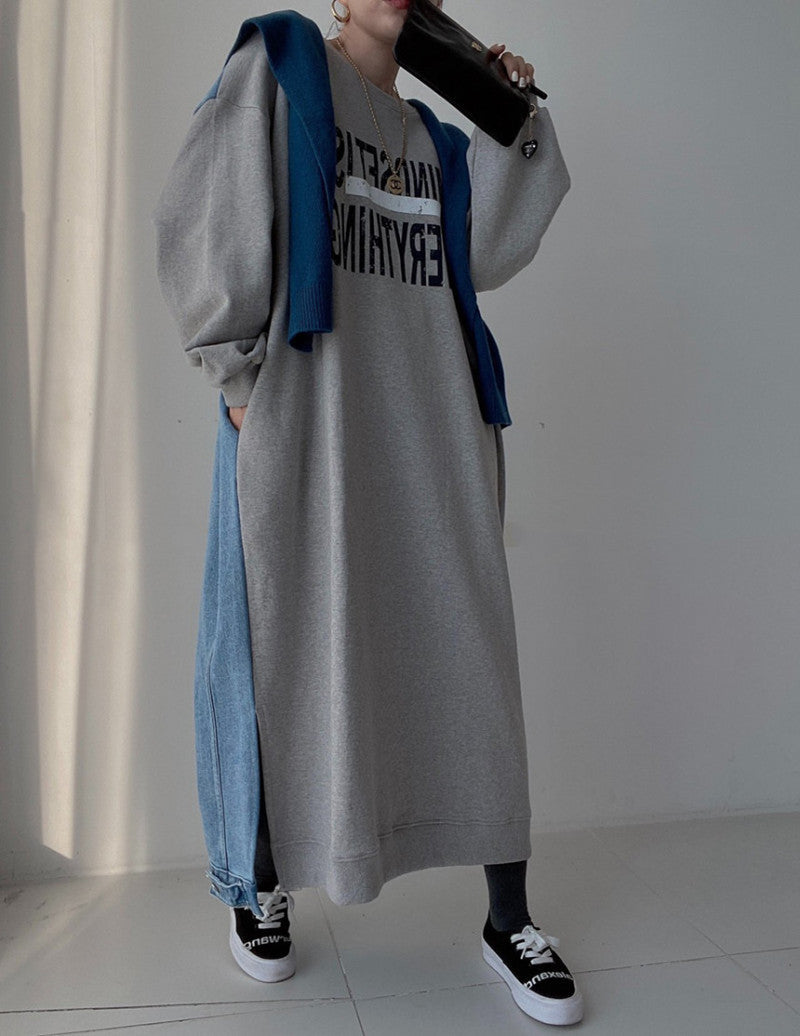 oversized sweatshirt dress with text print – Faeiqa