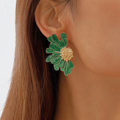 enamel daisy stud earring with gold beaded center – FLORENCE