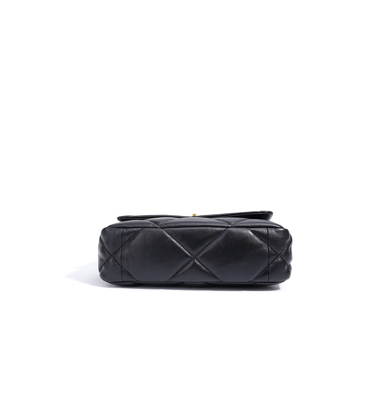 quilted leather chain shoulder bag – NOIA