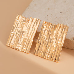 Textured square earrings with vertical ridges - Rinda