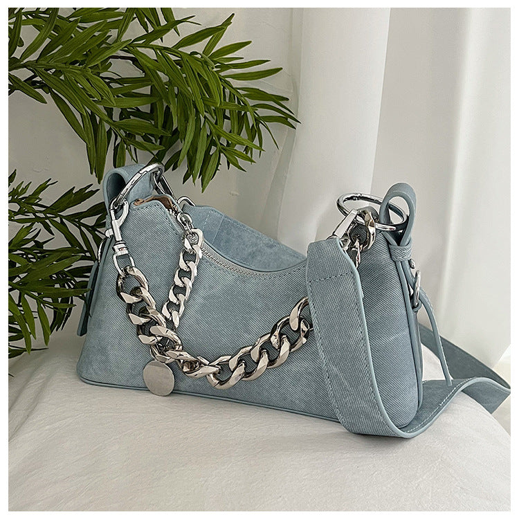velvet baguette shoulder bag with silver chain detail – SIENNA