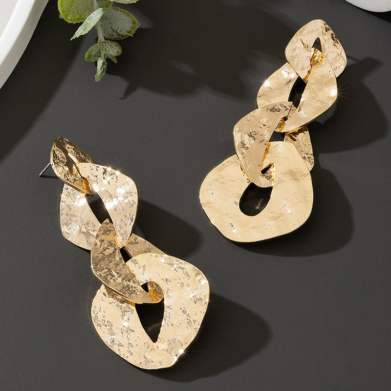 Textured linked drop earrings with organic shapes – Ristu