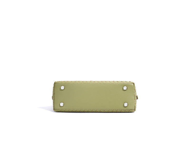 woven crescent shoulder bag with long strap – IVX