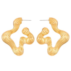 Ribbed abstract wave earrings with sculptural curves - Vasdy