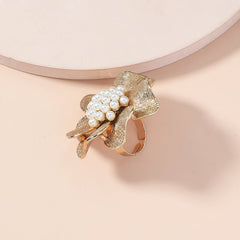 Textured flower earring with pearl cluster center - Bokufi