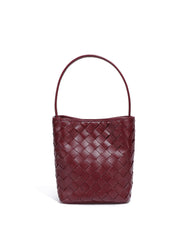 woven bucket tote in oxblood – MILA