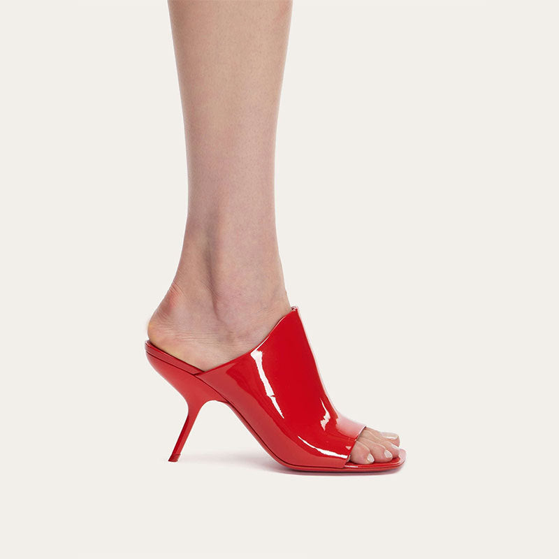 red patent leather mules with square open toe – VIXEN