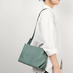 structured shoulder bag with vertical stitching - ORAS