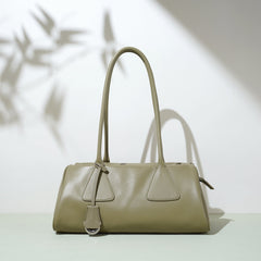structured barrel shoulder bag in camel – LYRA
