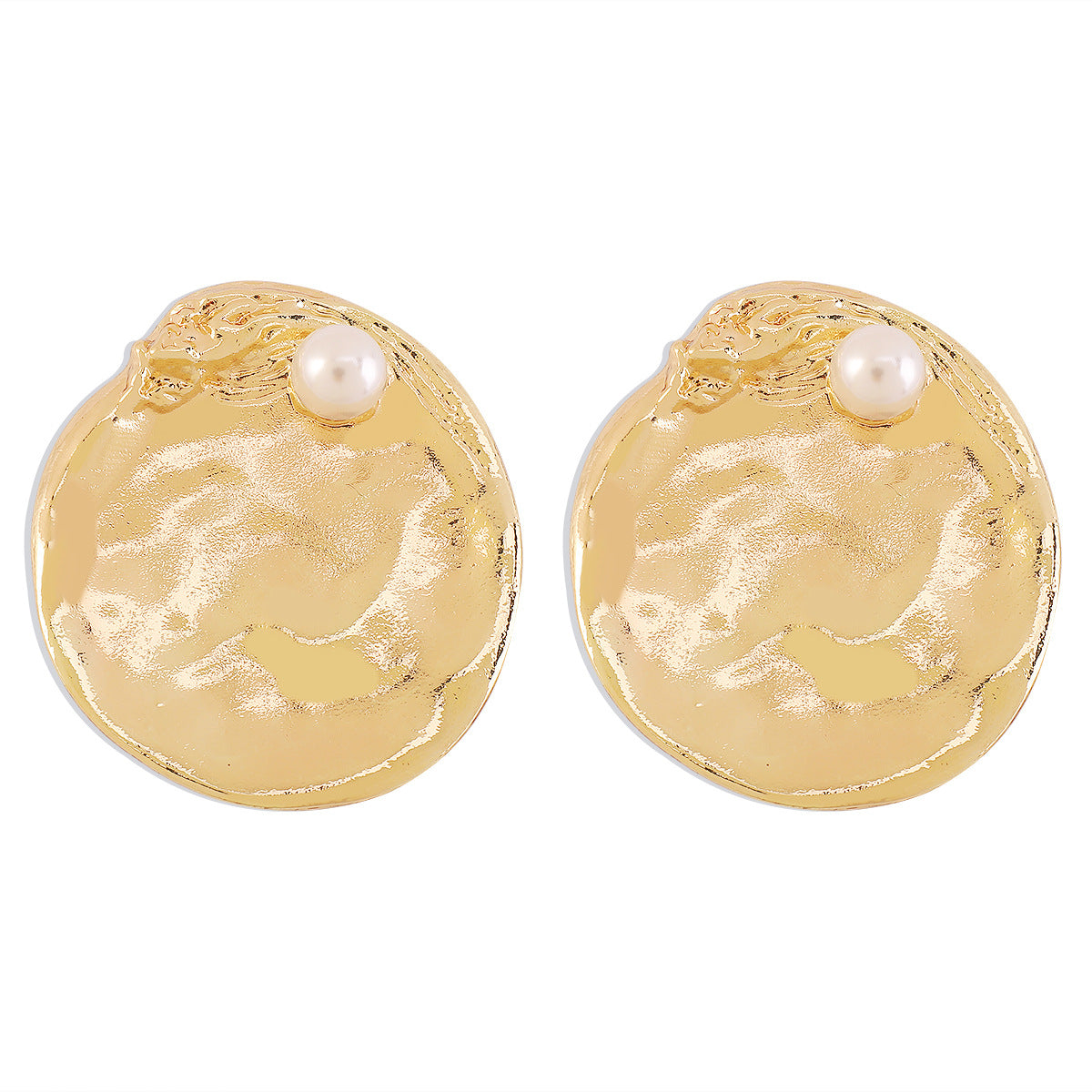 Round hammered earrings with pearl accent - Inzuva