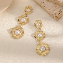 tiered sunburst pearl earring – SELENE