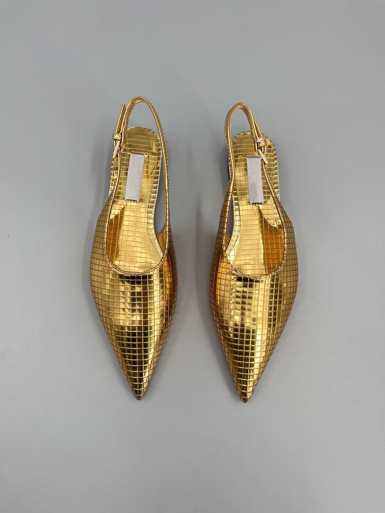 gold snakeskin slingback heels with pointed toe – VERA