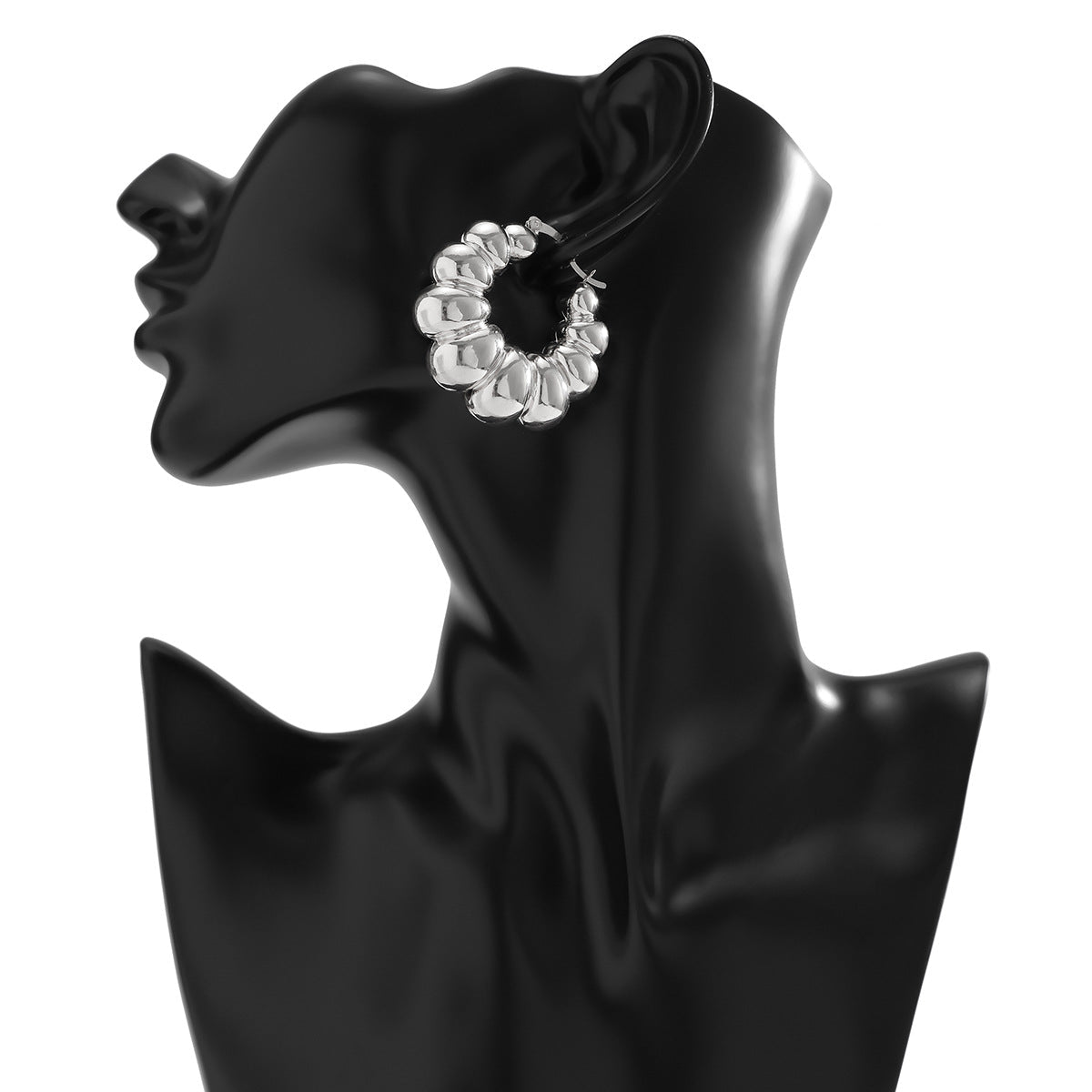 Chunky bubble-textured hoop earrings - Voxlu