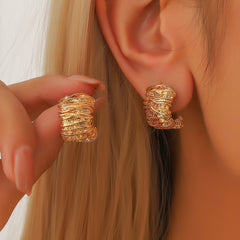 Textured chunky hoop earrings with spiral wrap detail – Volgu