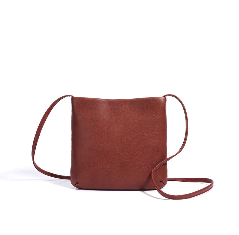 minimalist crossbody bag in matte black – NOIZA