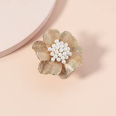 Textured flower earring with pearl cluster center - Bokufi