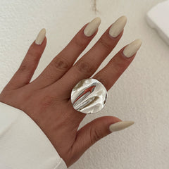 oversized silver ring with molten texture disc – VELIA