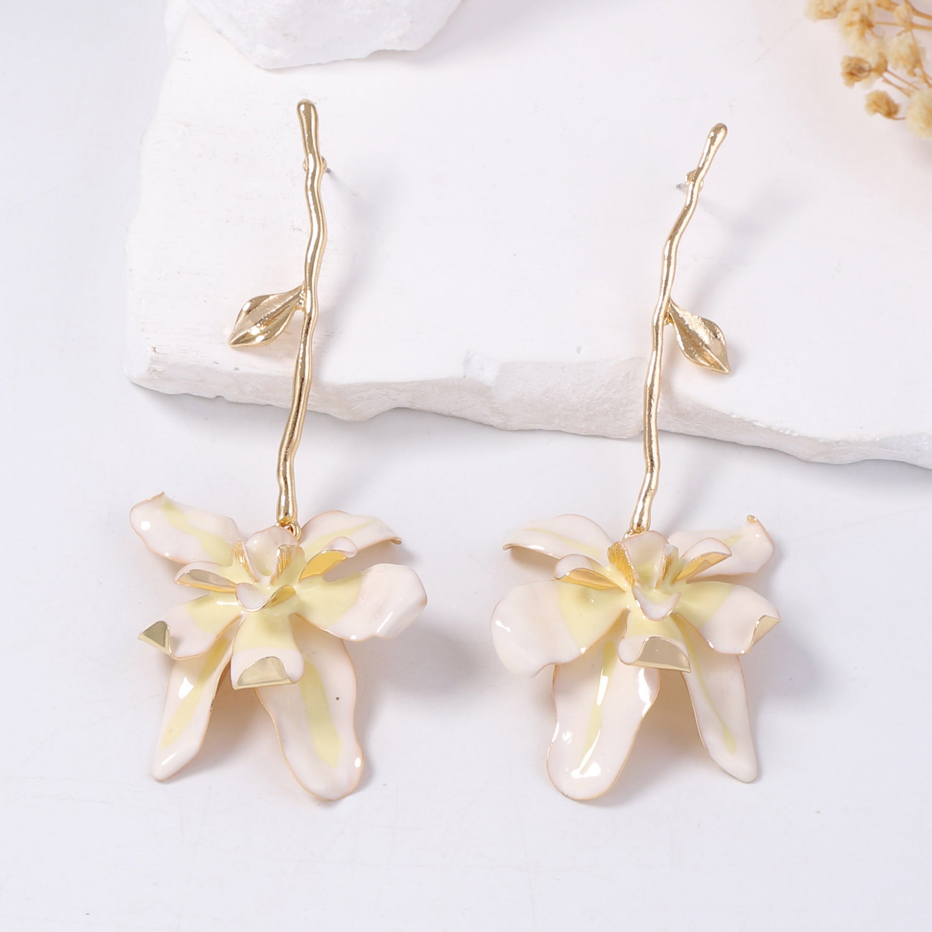 dangling orchid earring with gold stem – SIRENA