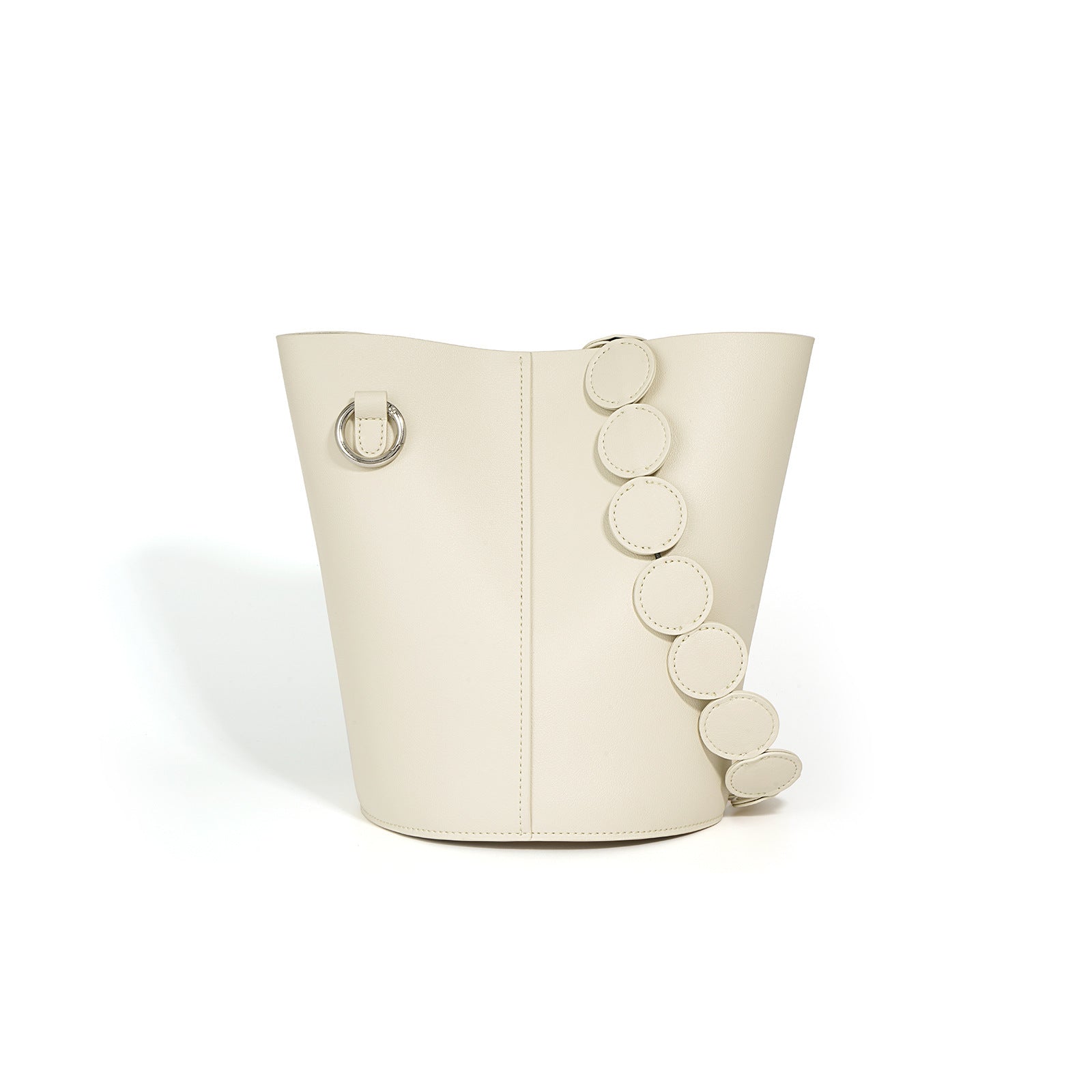 Structured bucket bag with circle strap detail – NYLGA