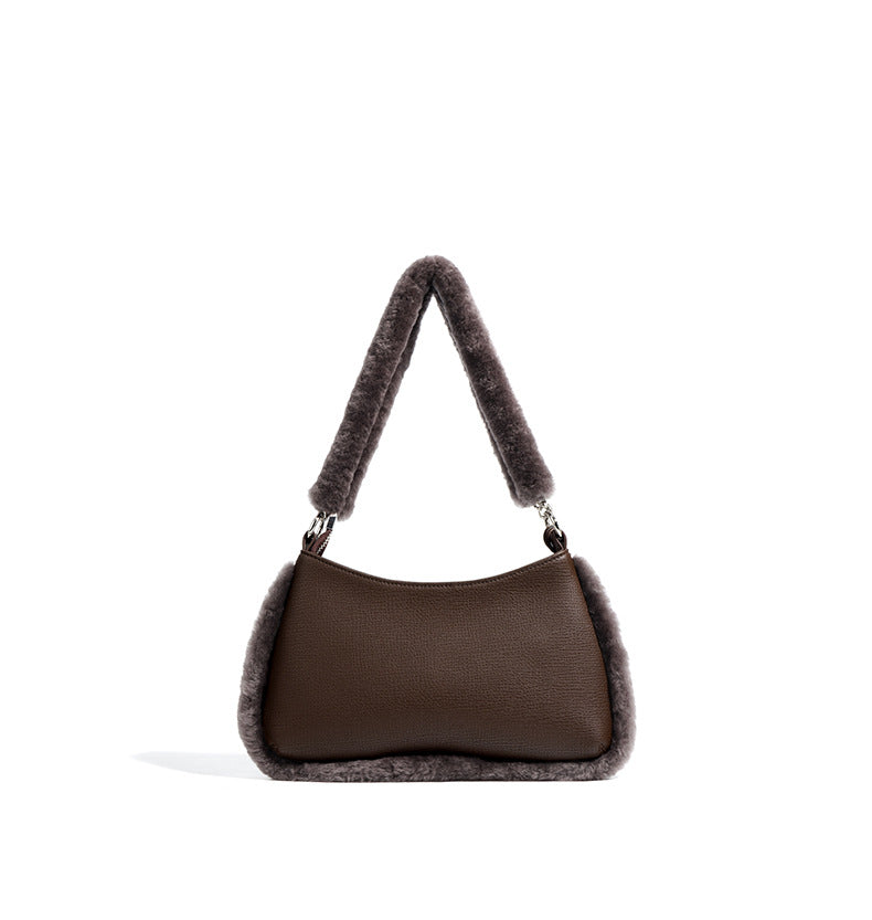 plush faux-fur shoulder bag with charm – COCOA