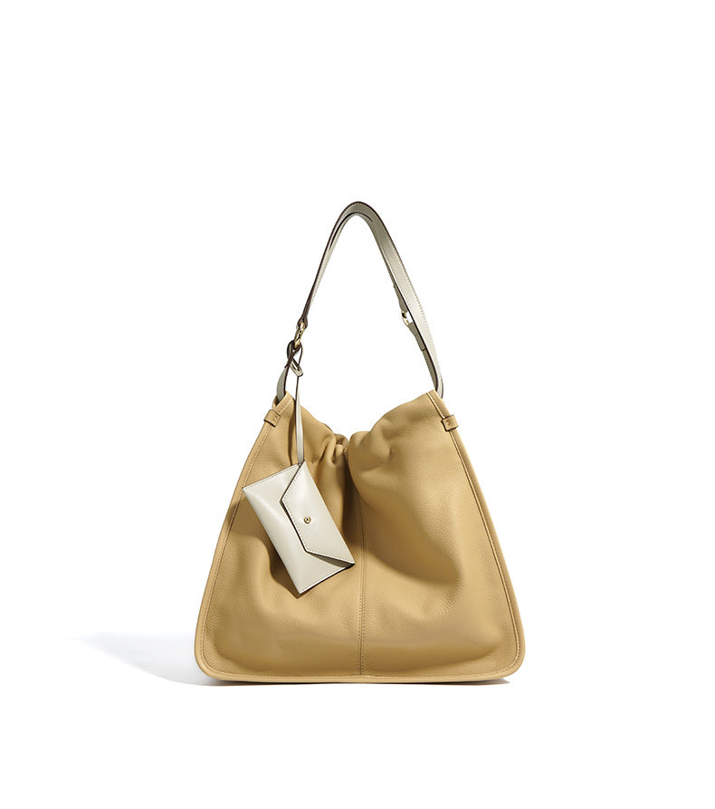 slouchy tote bag with contrast card holder – BREEZE