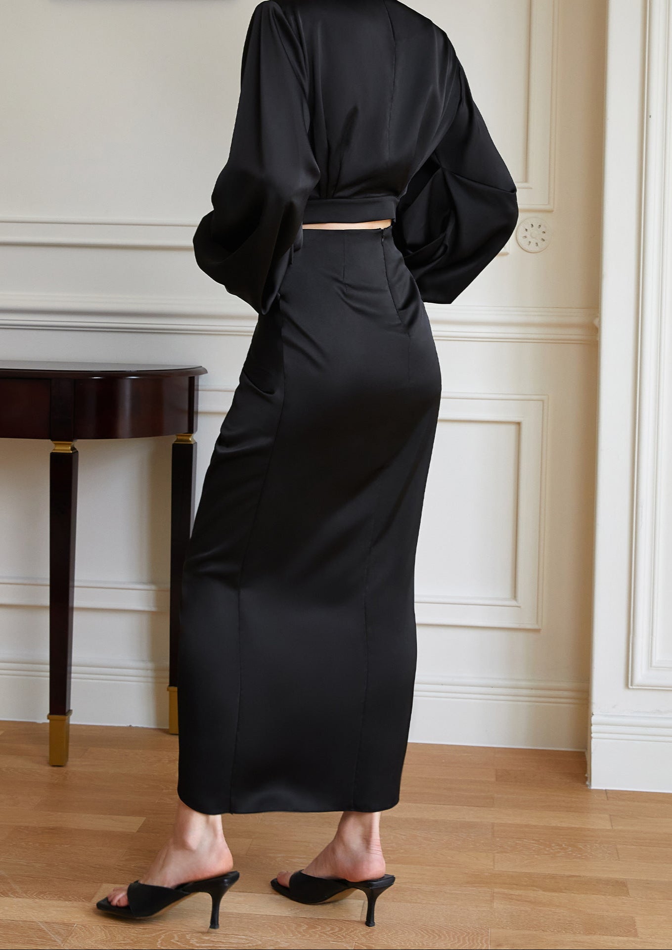 Front Slit Flowy Midi Skirt - Rerdi