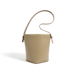 structured bucket bag with curved top handle - LANIA