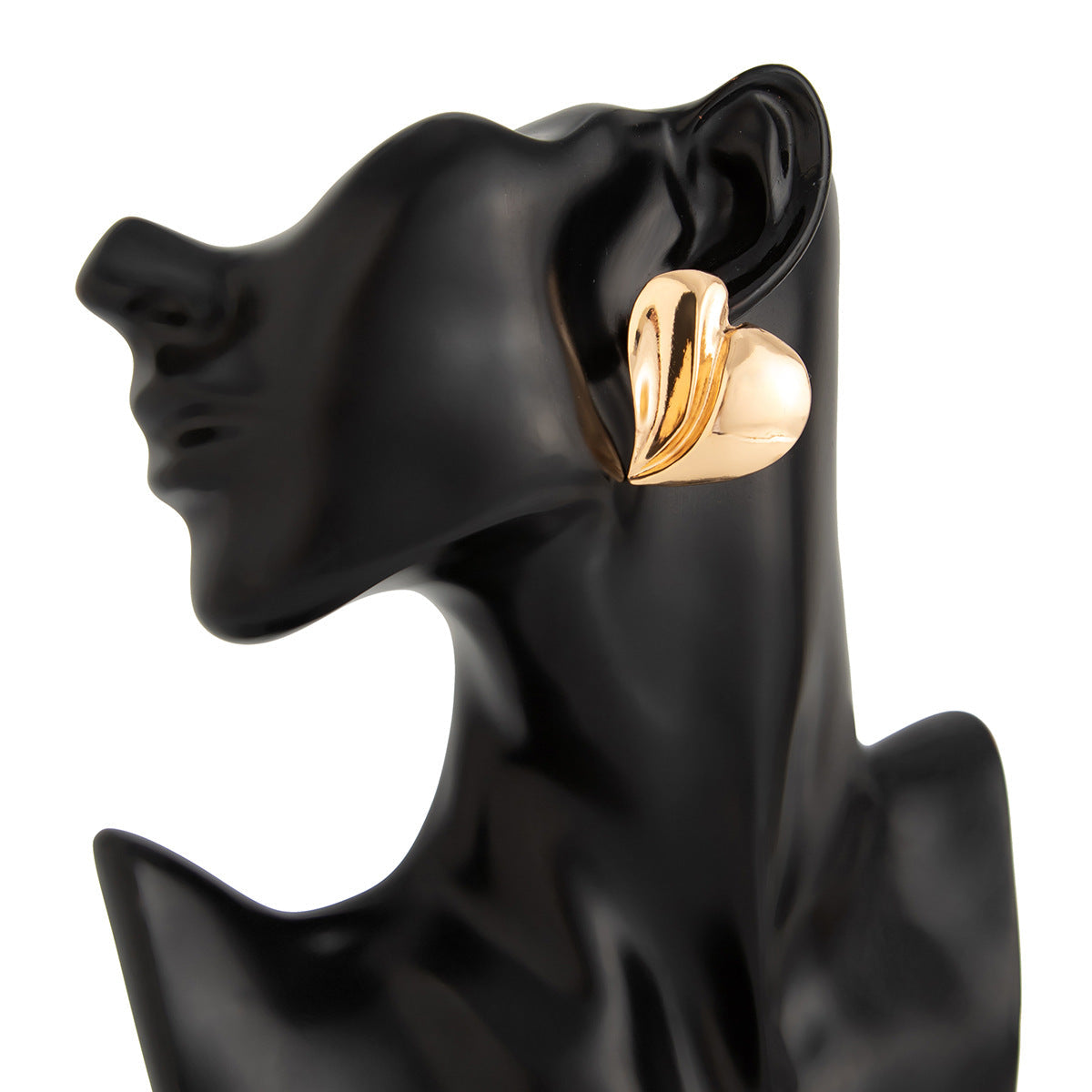 Asymmetric heart-shaped stud earrings with sculpted folds – Vancen