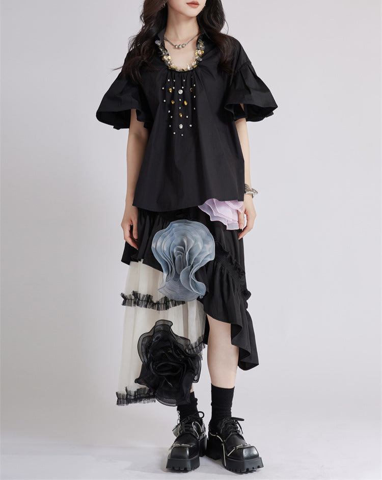 Short-sleeve blouse with decorative floral details - Buggri