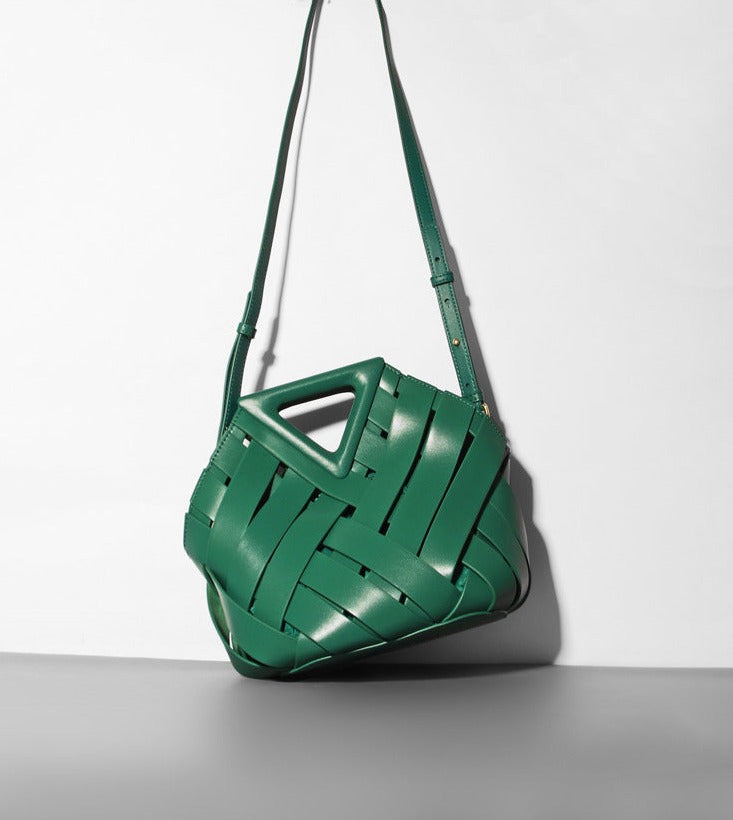 woven leather triangle-handle crossbody bag - Ahrana
