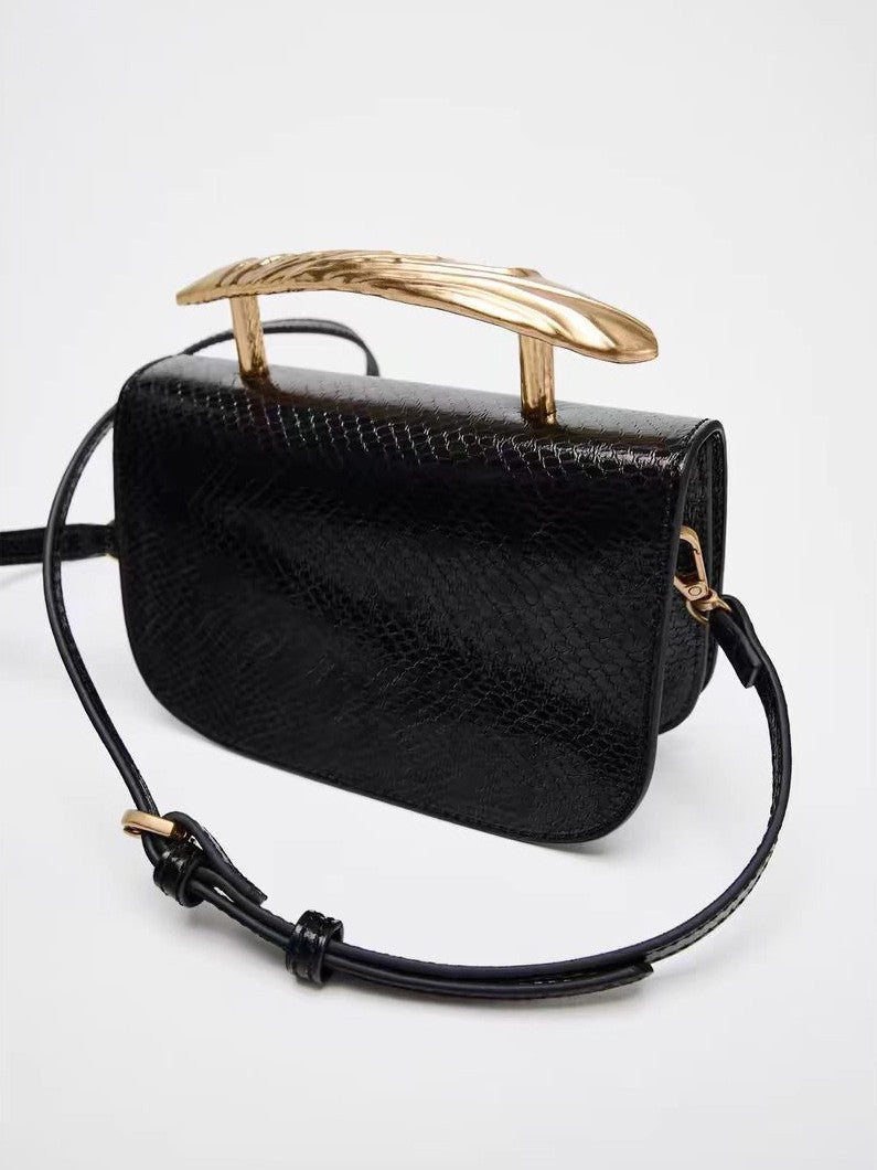 Sleek rectangular handbag with gold handle - Erju