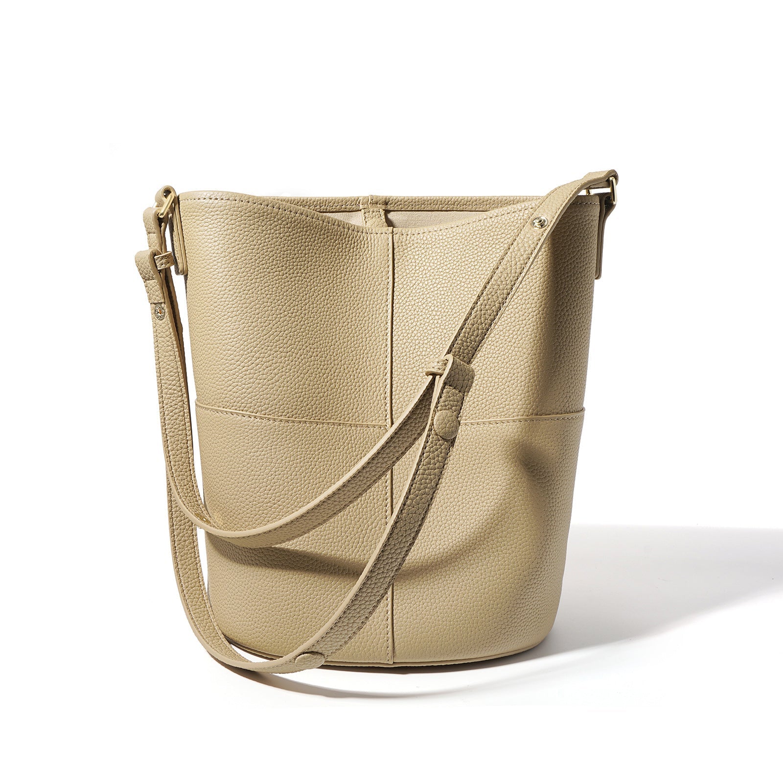 pebbled leather bucket bag with adjustable strap – NOQ